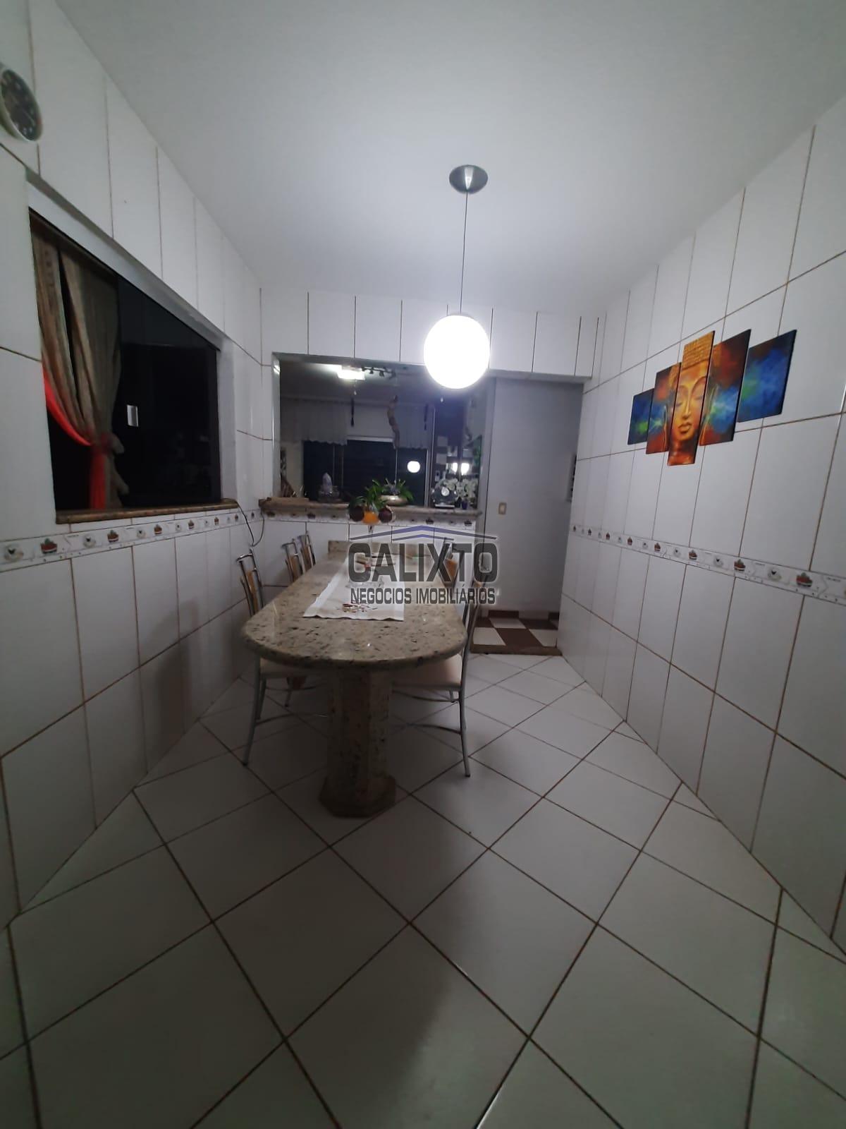 CASA BAIRRO SANTA LUZIA