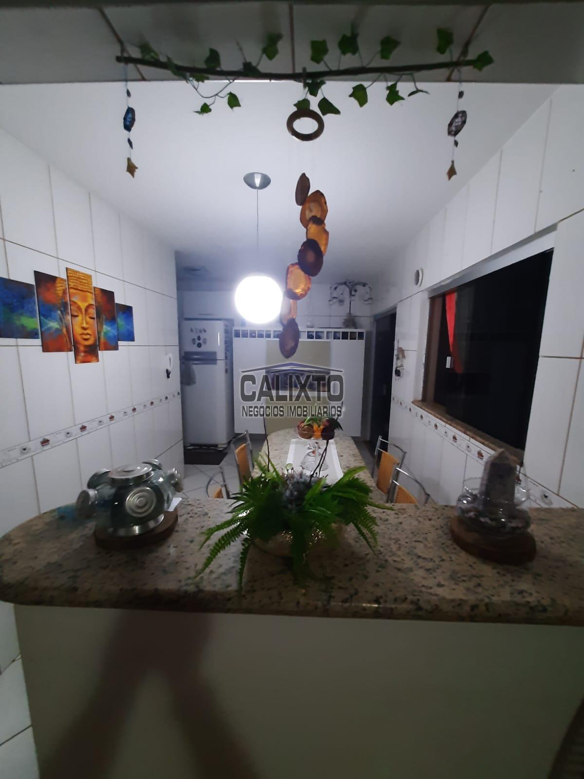 CASA BAIRRO SANTA LUZIA