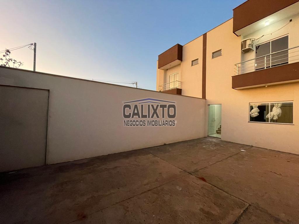 SOBRADO BAIRRO GRAND VILLE