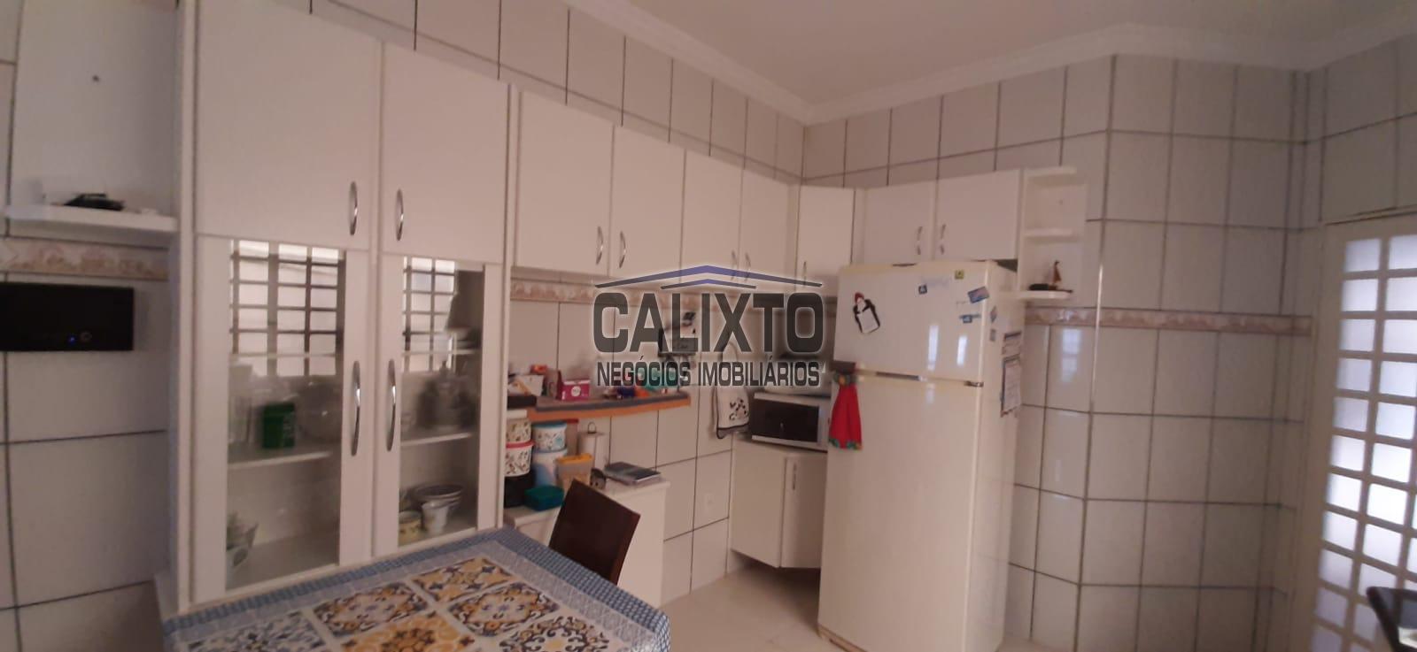 CASA BAIRRO JARDIM PATRÍCIA