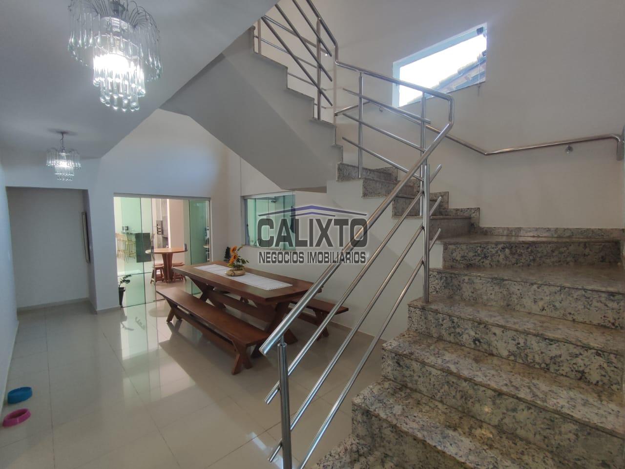CASA BAIRRO JARDIM VENEZA