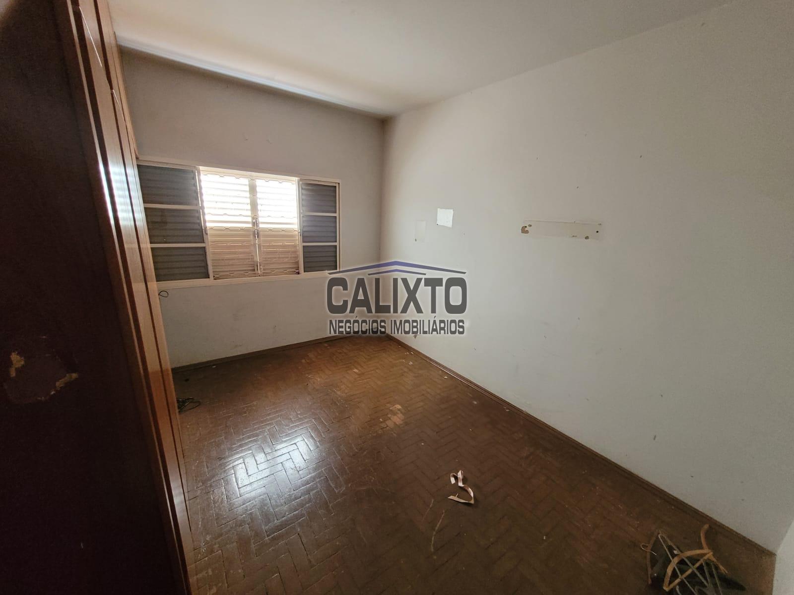 CASA BAIRRO OSVALDO REZENDE