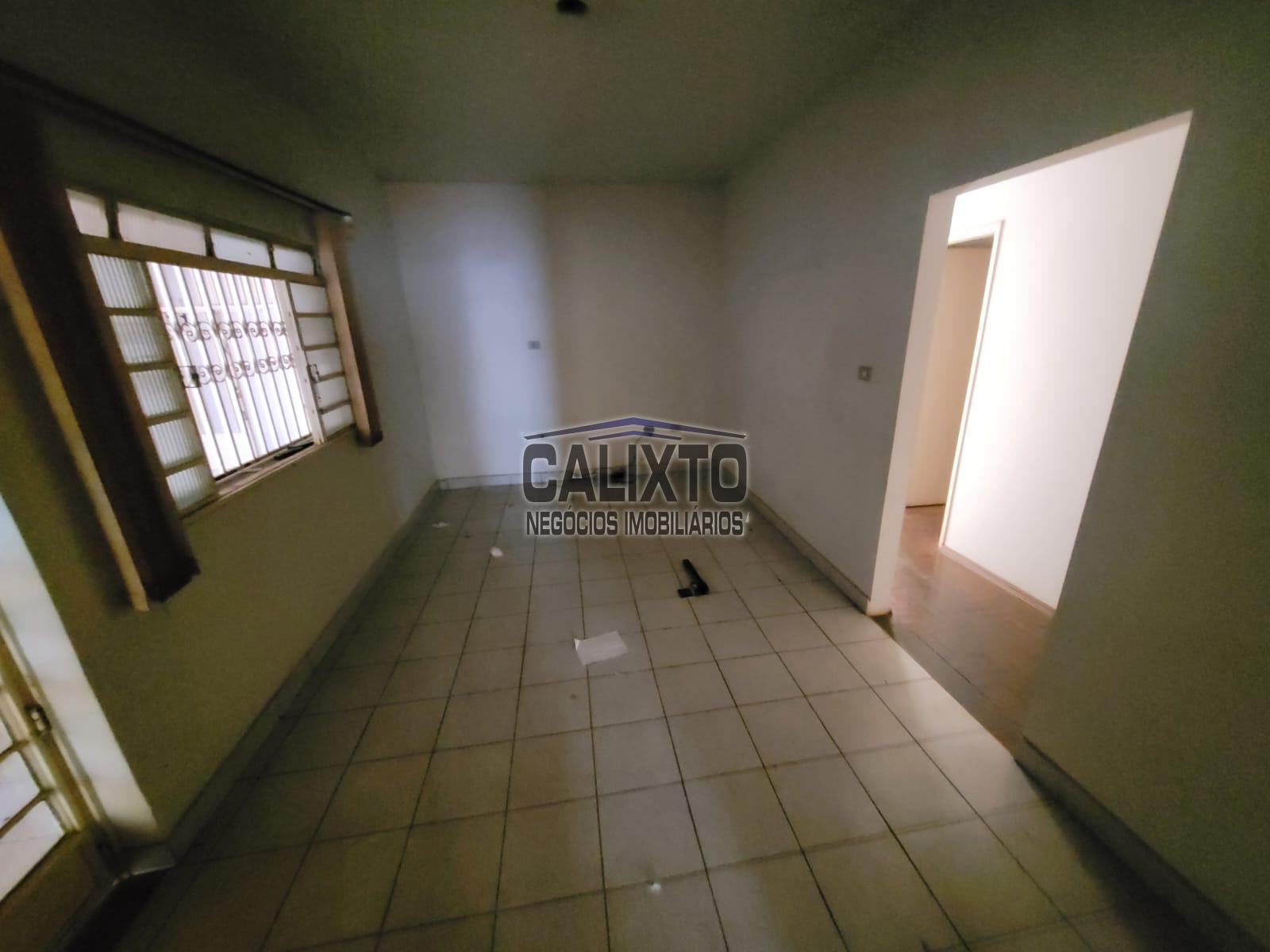 CASA BAIRRO OSVALDO REZENDE