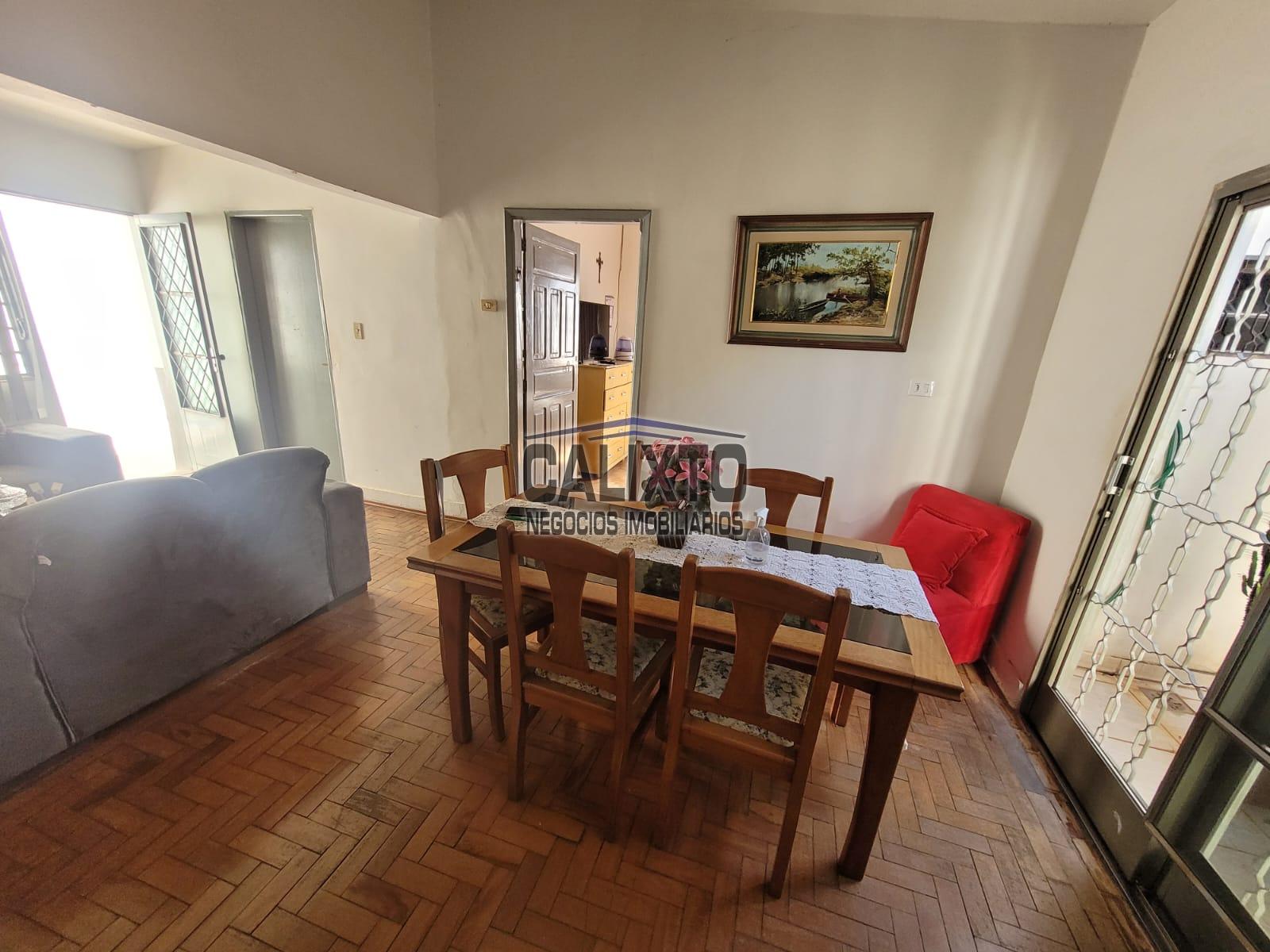 CASA BAIRRO CENTRO