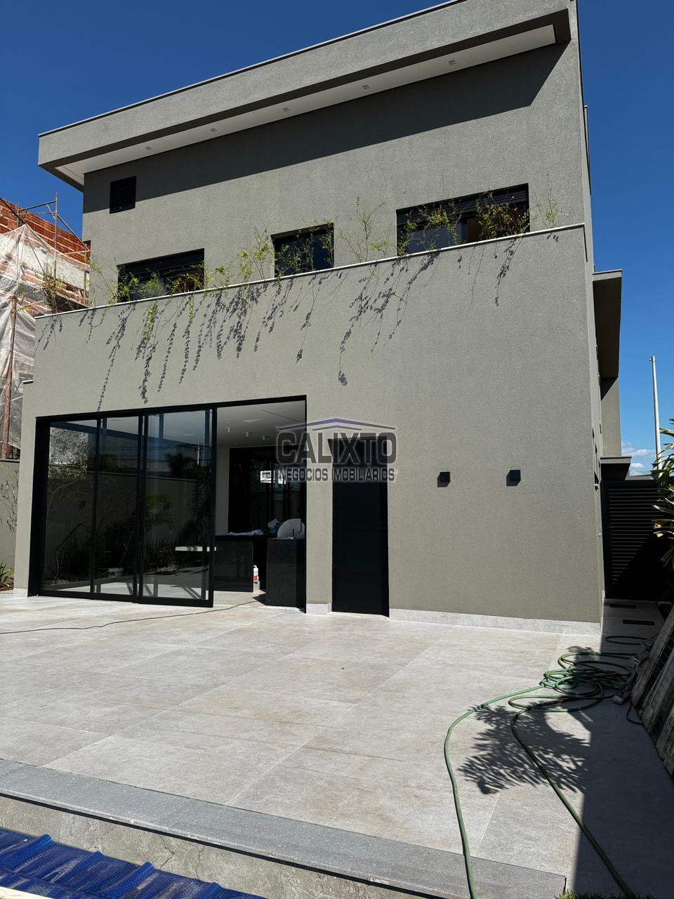CASA CONDOMÍNIO TAMBORÉ
