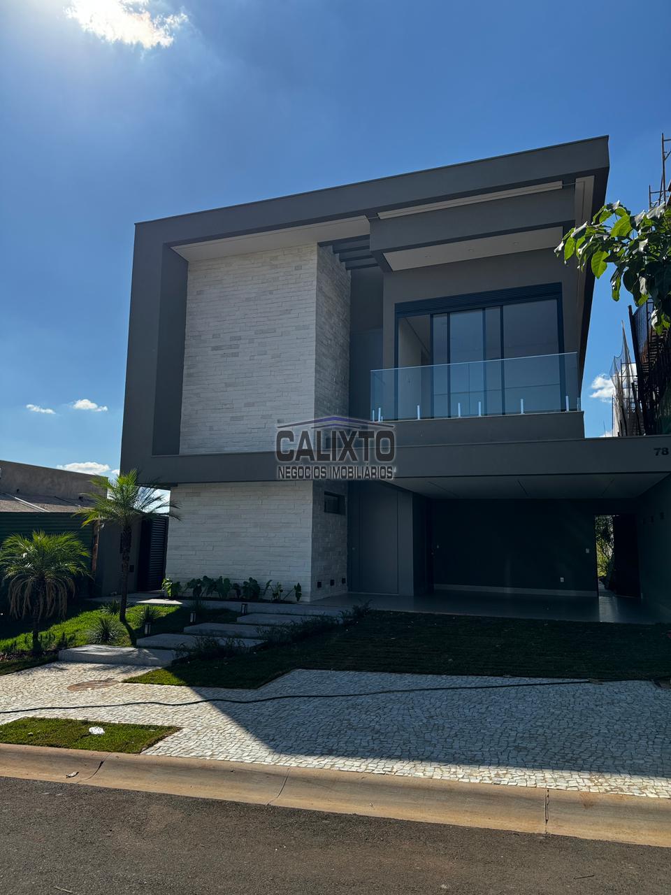 CASA CONDOMÍNIO TAMBORÉ