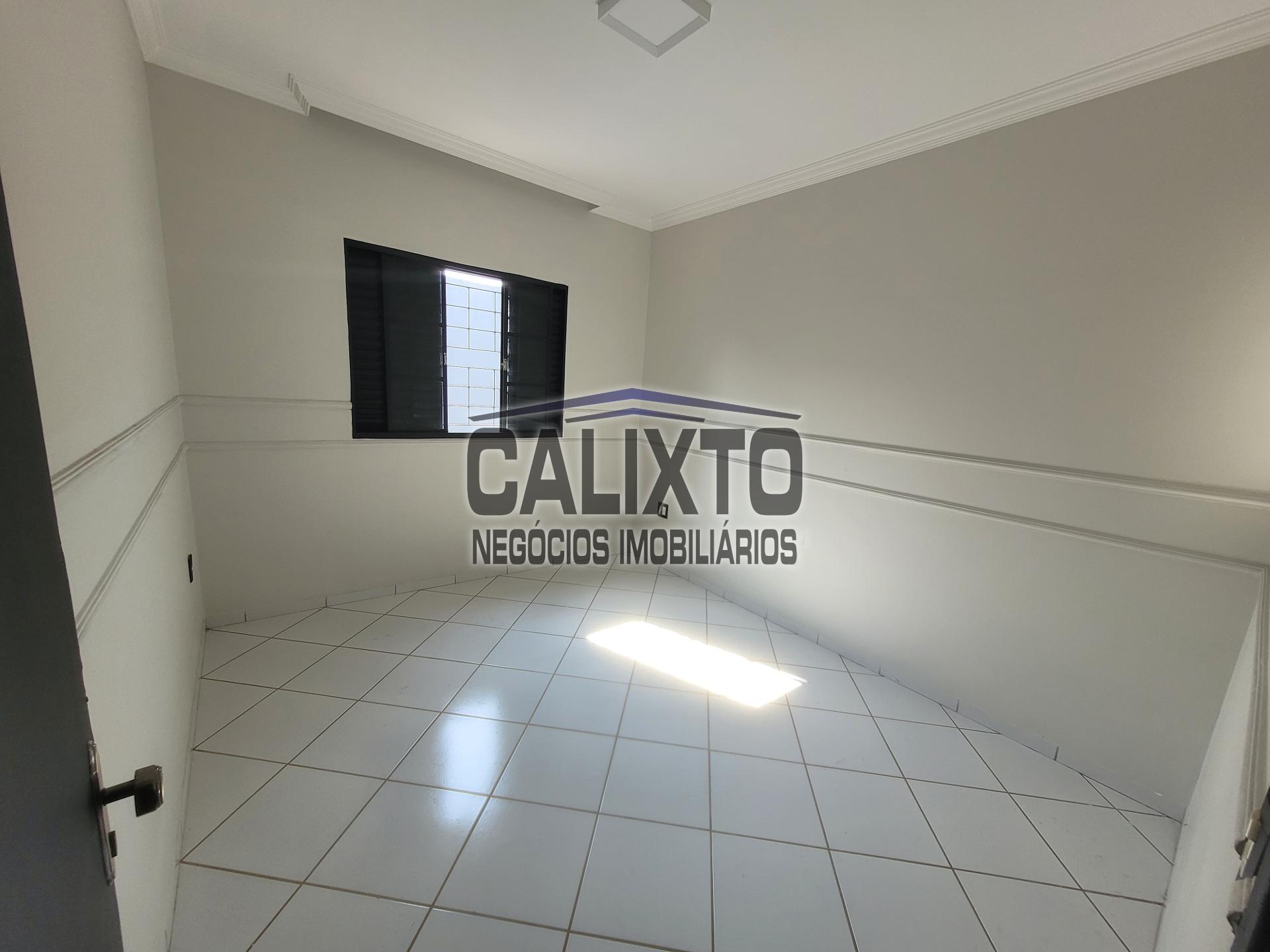 CASA BAIRRO CUSTÓDIO PEREIRA