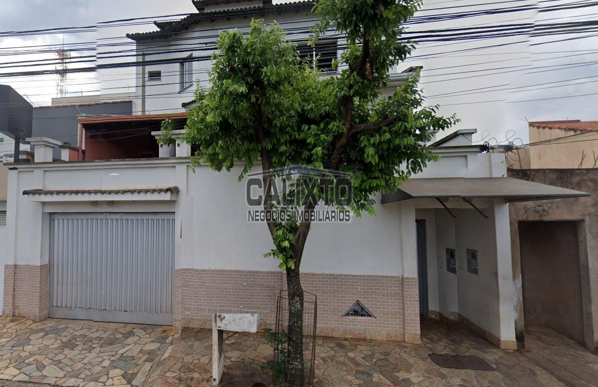 CASA COMERCIAL BAIRRO TIBERY
