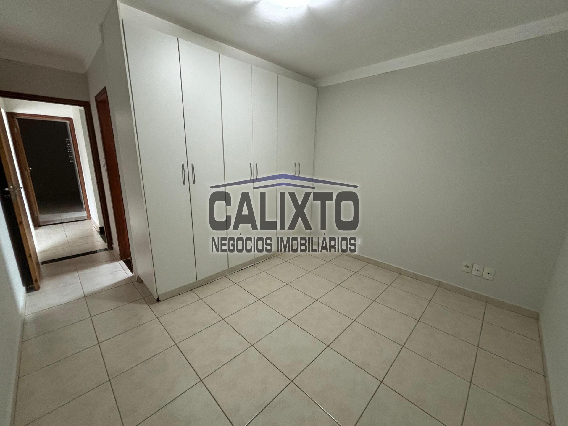 CASA ESTILO SOBRADO BAIRRO JARDIM PATRÍCIA