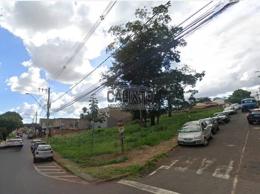 TERRENO BAIRRO CIDADE JARDIM