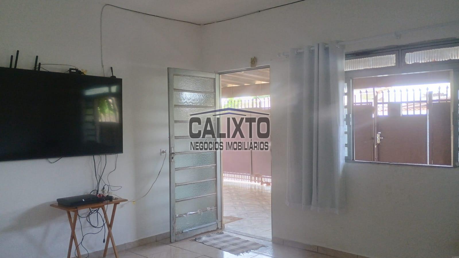 CASA BAIRRO MARTA HELENA