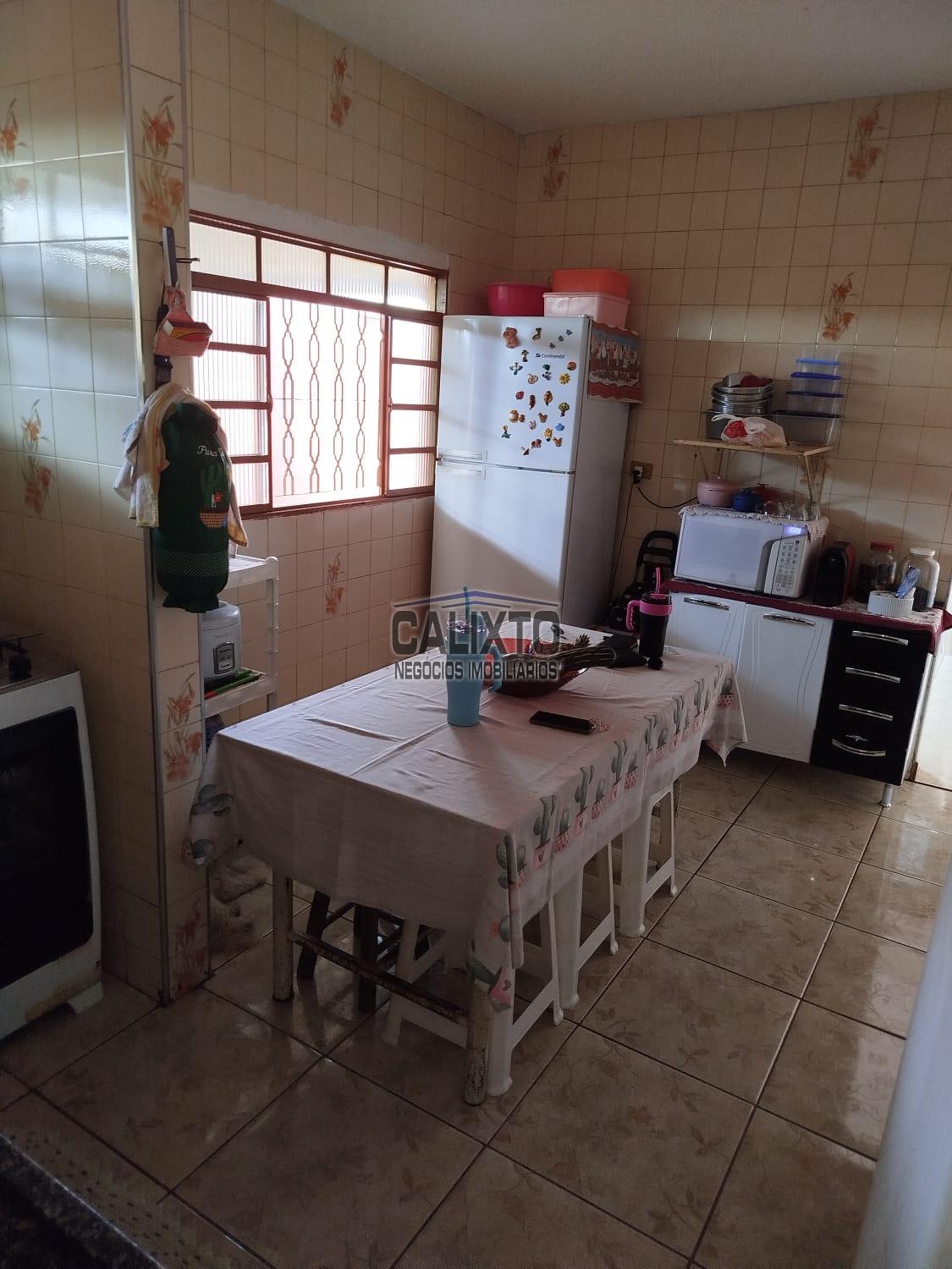 CASA BAIRRO CUSTODIO PEREIRA