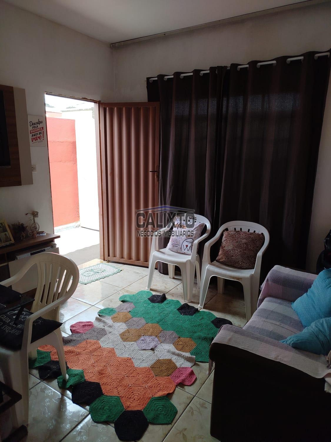 CASA BAIRRO CUSTODIO PEREIRA