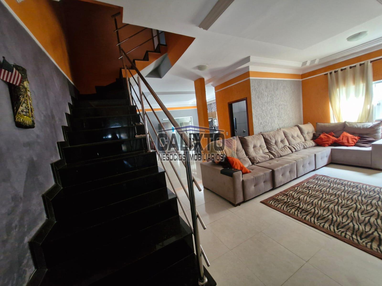 CASA BAIRRO JARDIM SUCUPIRA