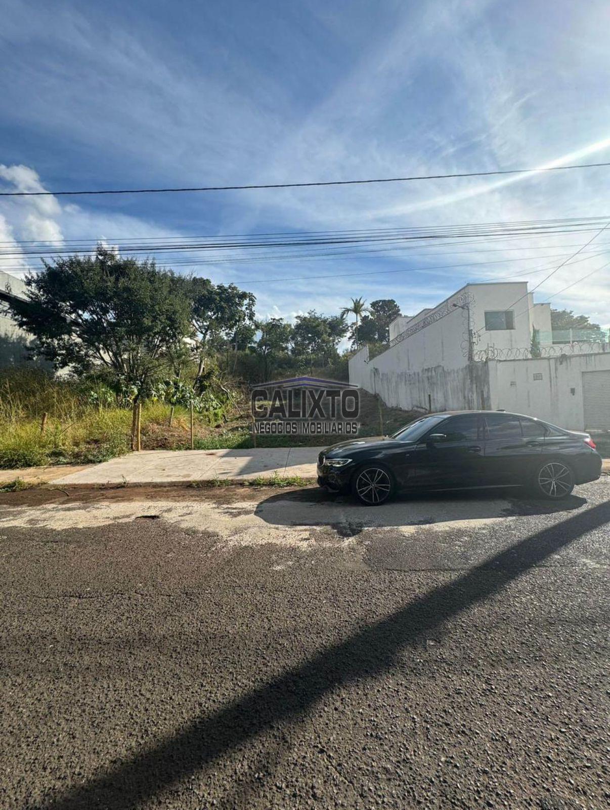 TERRENO BAIRRO JARDIM KARAIBA