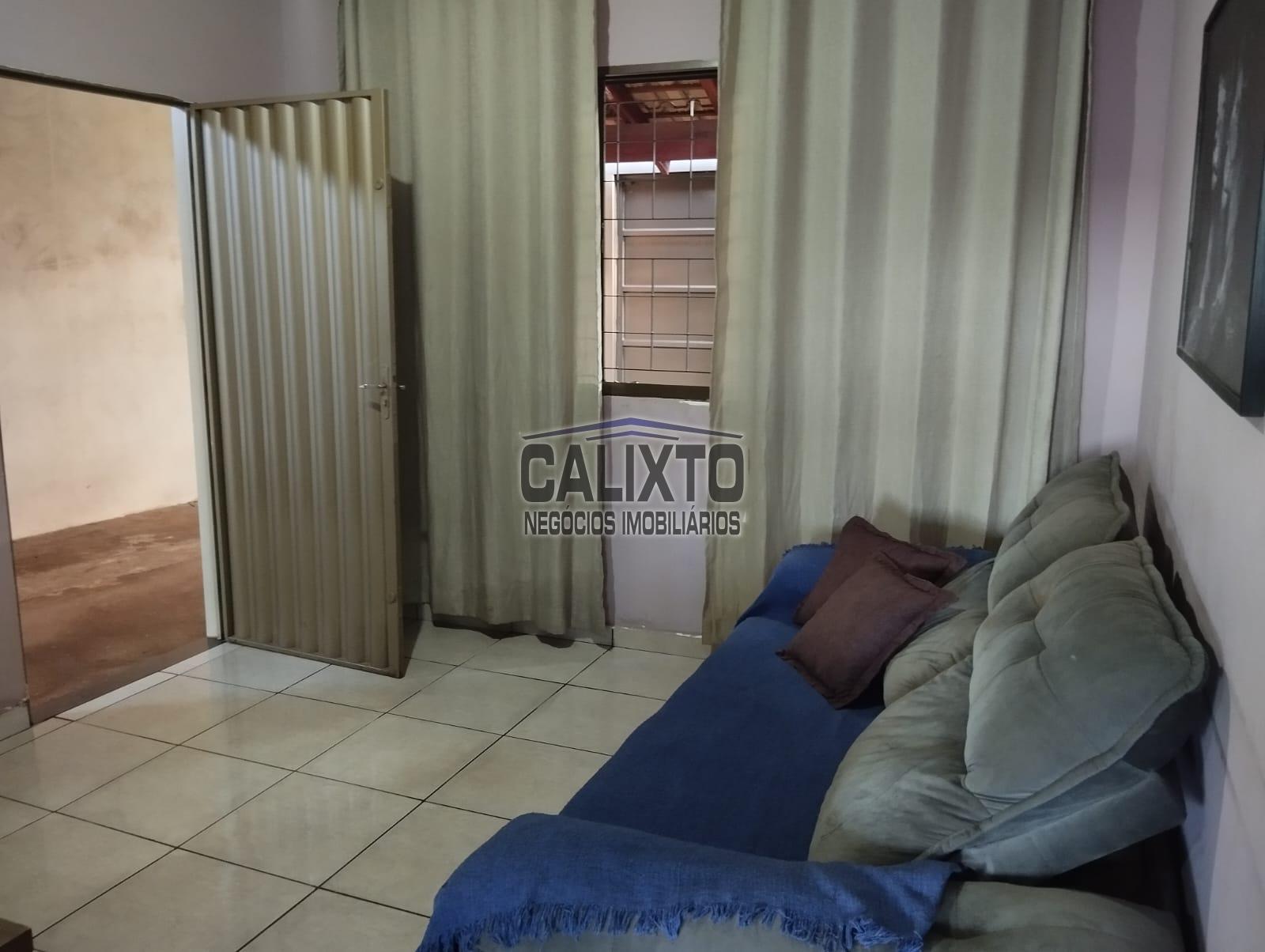 CASA BAIRRO GRANADA