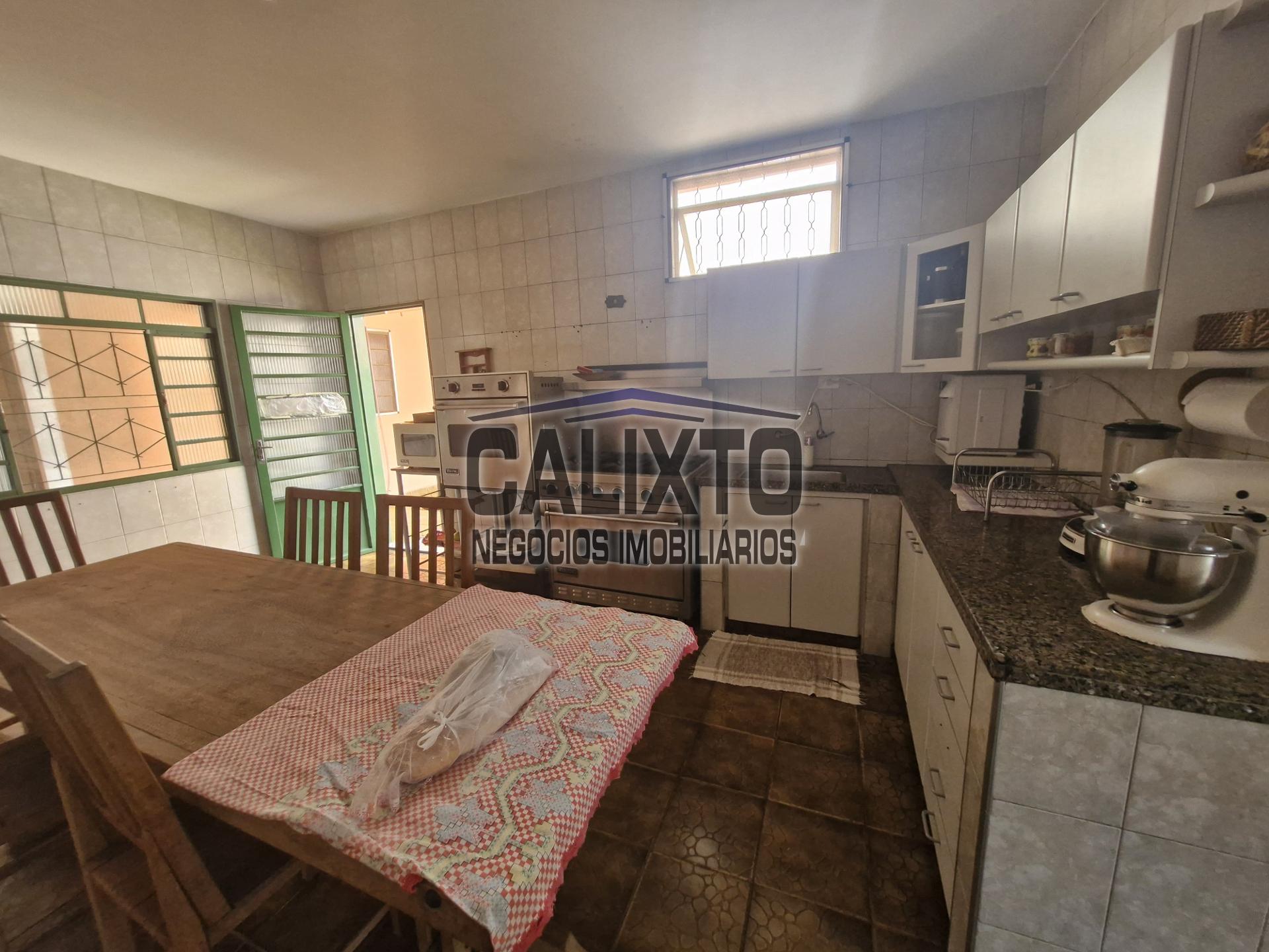 CASA BAIRRO MARTINS