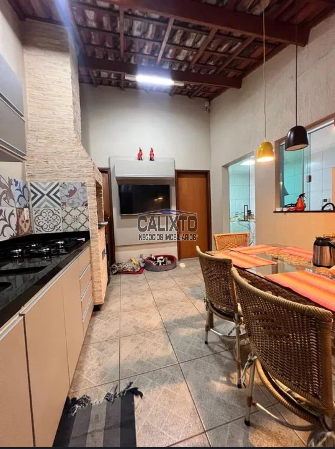 CASA BAIRRO NOSSA SENHORA APARECIDA