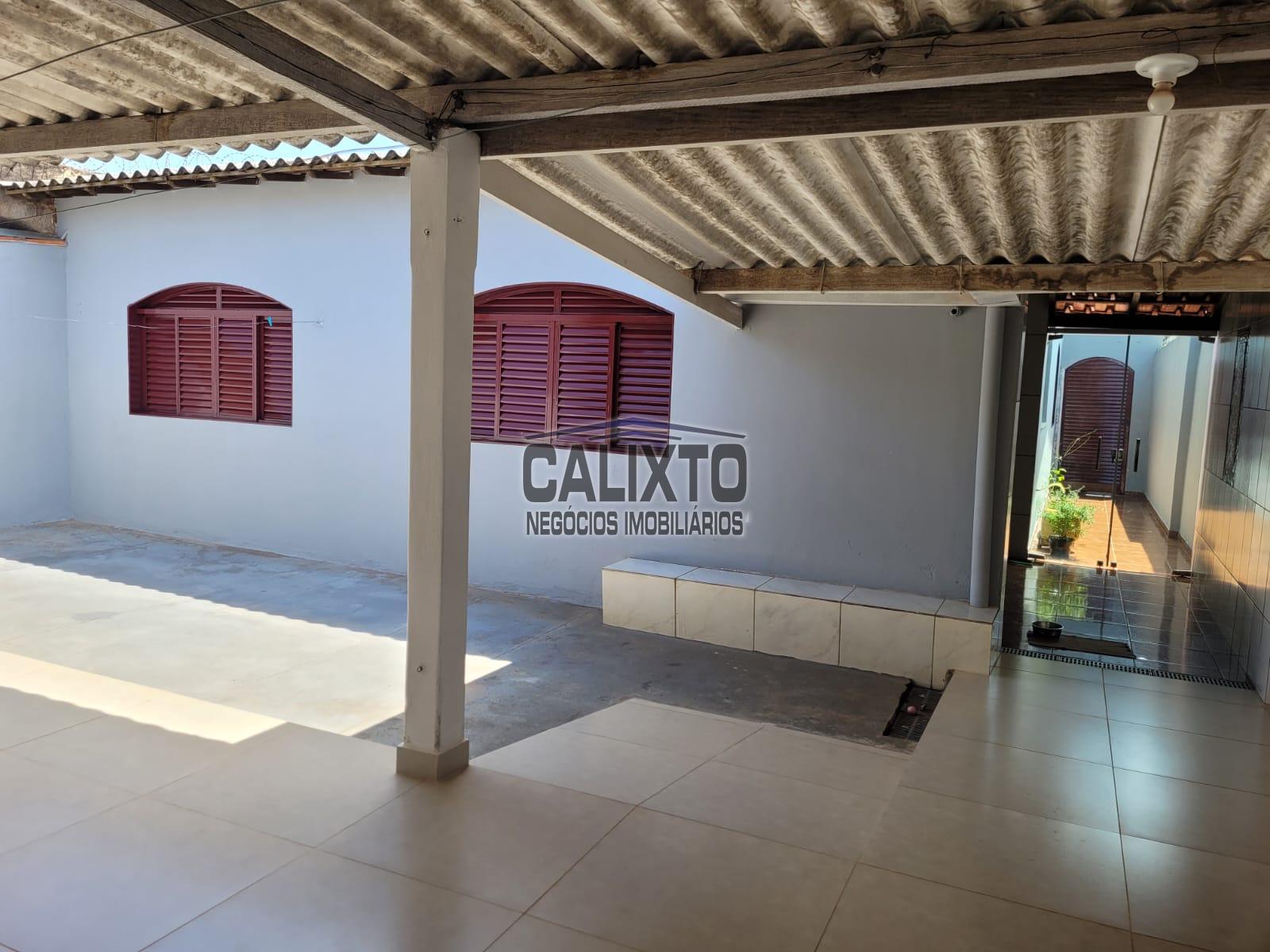 CASA BAIRRO CUSTODIO PEREIRA