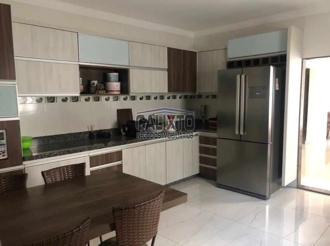 CASA BAIRRO MANSOUR