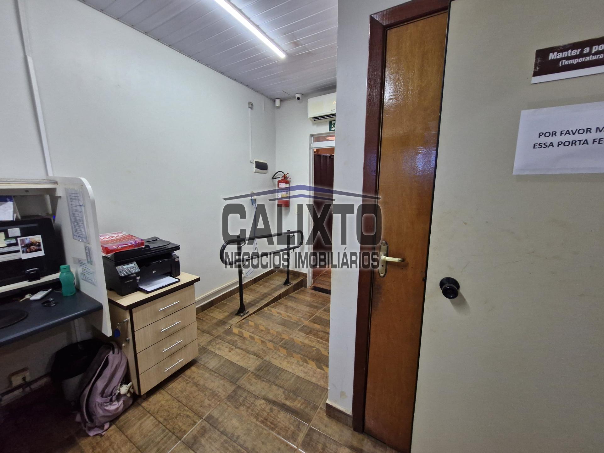CASA COMERCIAL BAIRRO TUBALINA