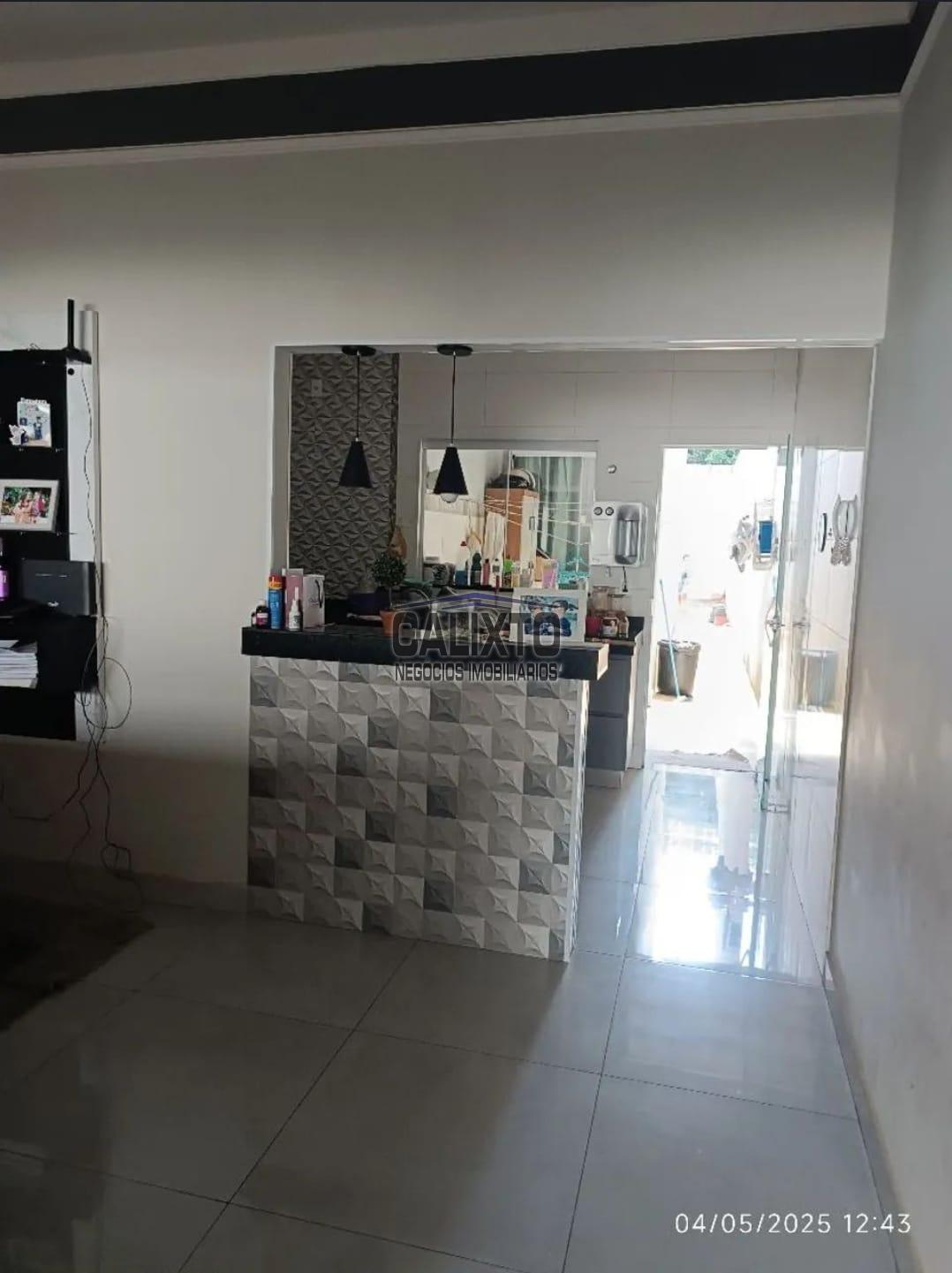 CASA BAIRRO JARDIM BRASILIA