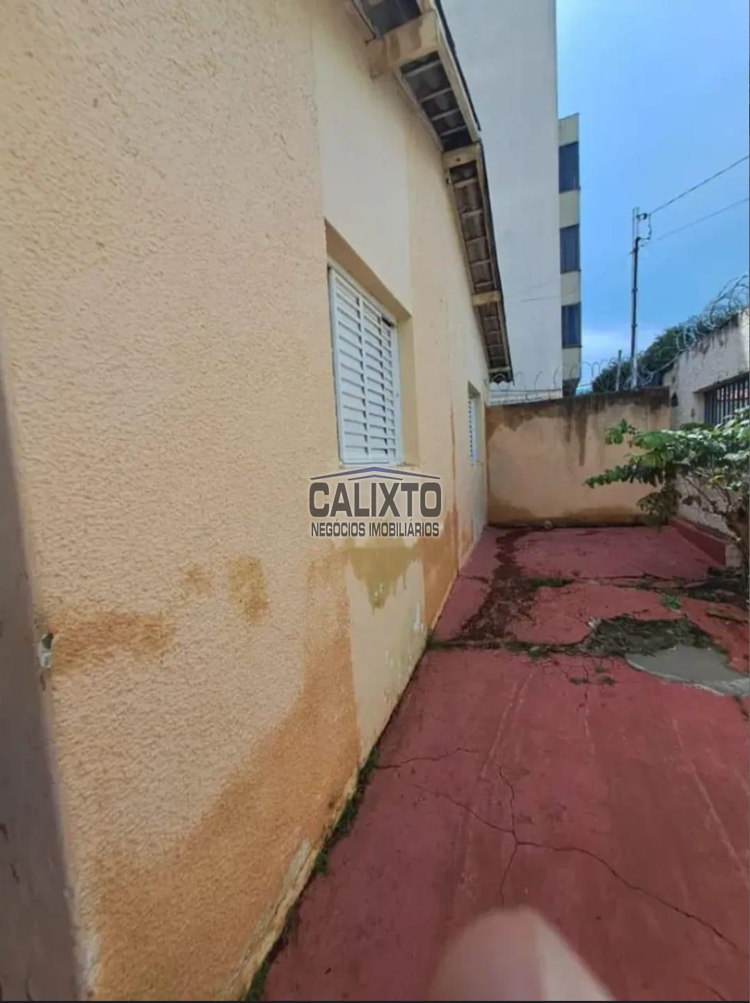 CASA BAIRRO OSVALDO REZENDE