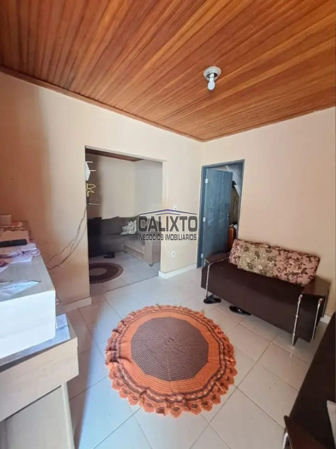 CASA BAIRRO OSVALDO REZENDE