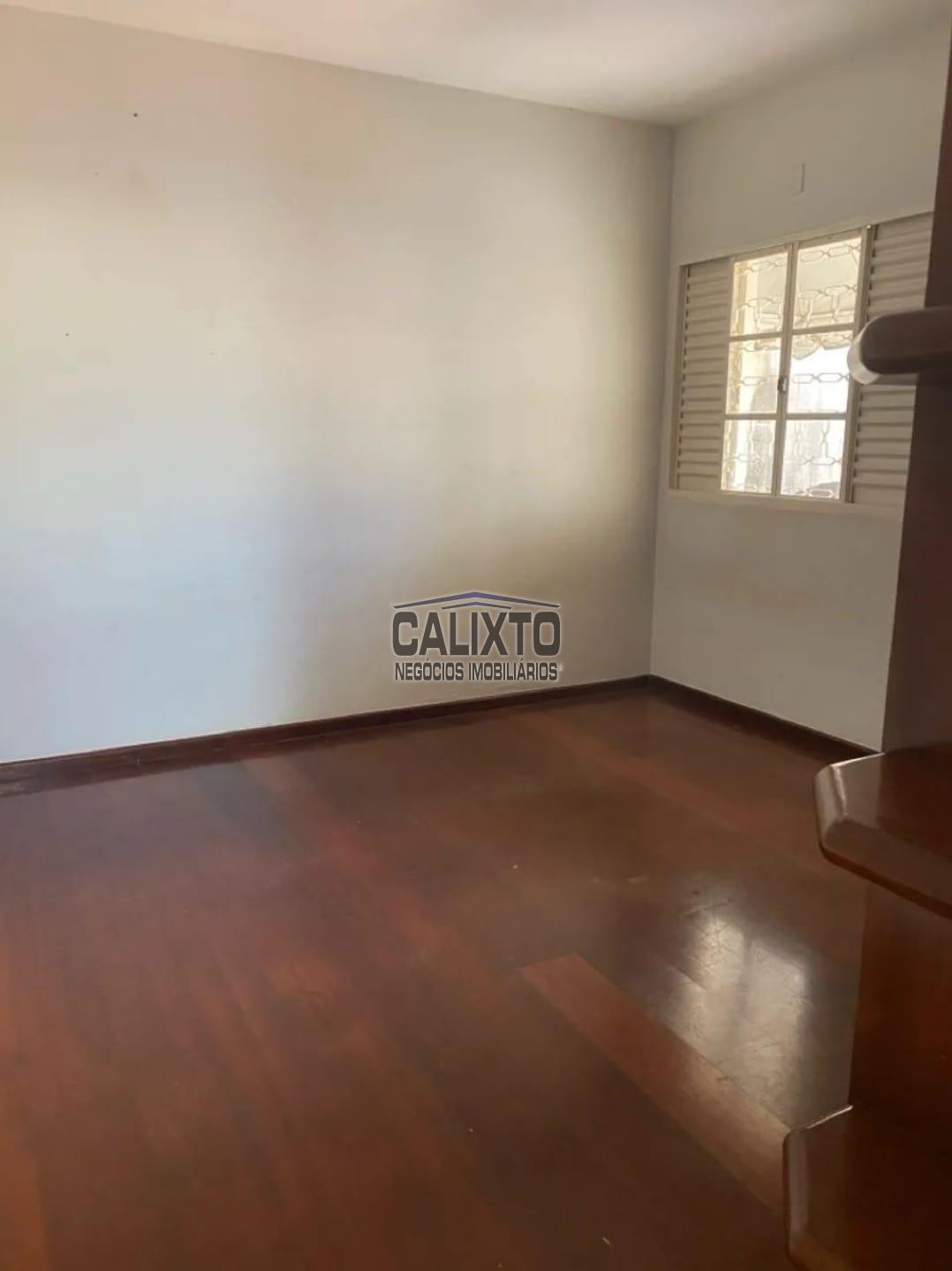 CASA BAIRRO BRASIL