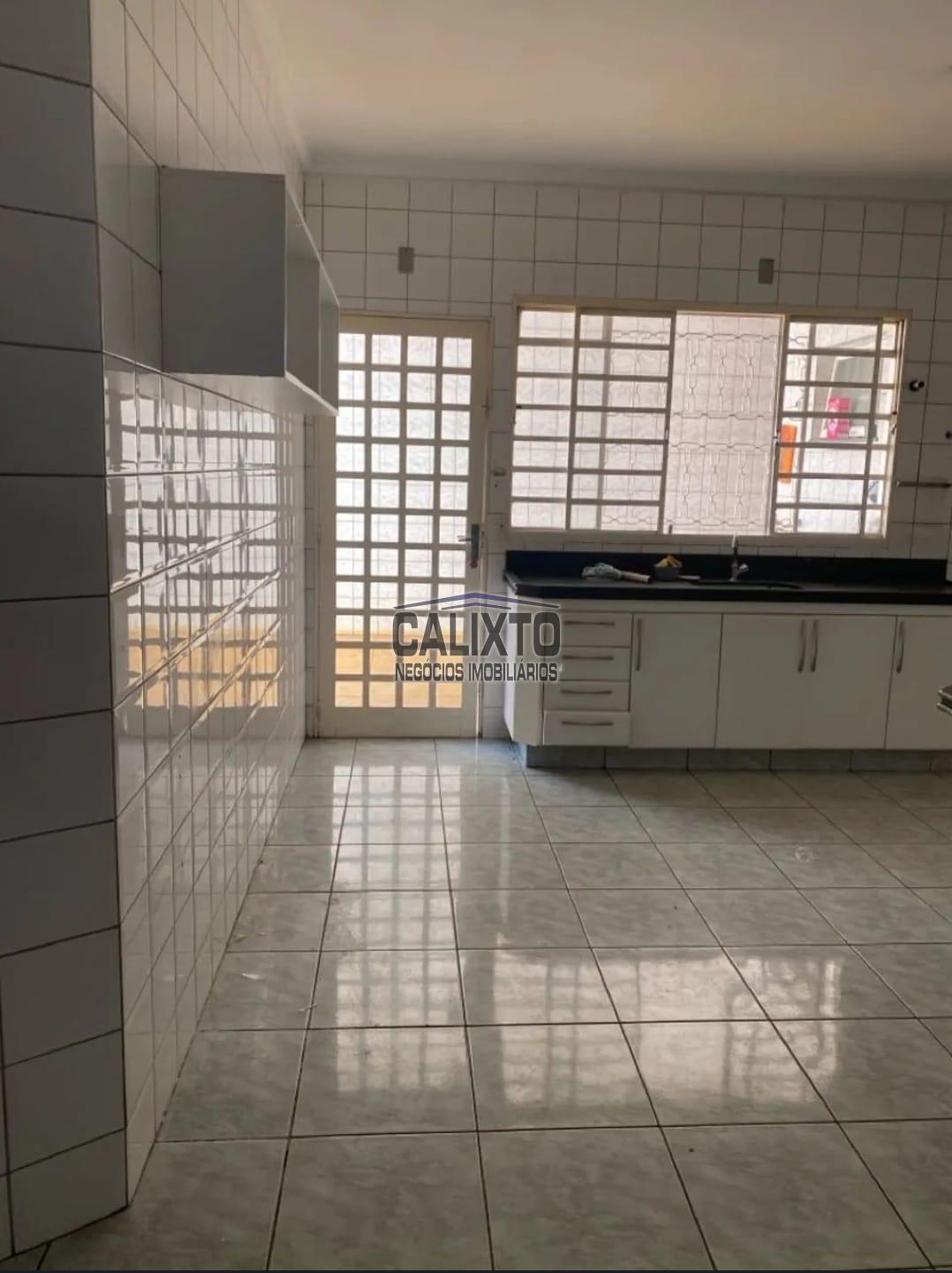 CASA BAIRRO BRASIL