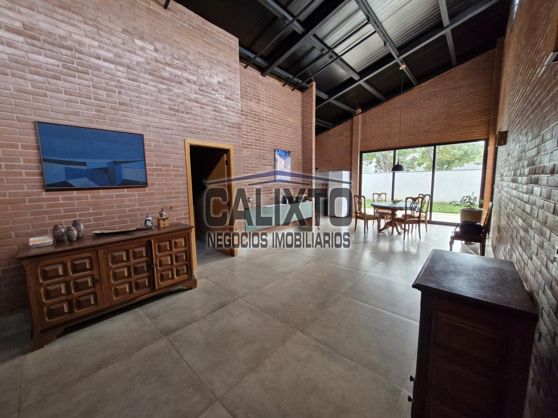 CASA CONDOMINIO ARTS