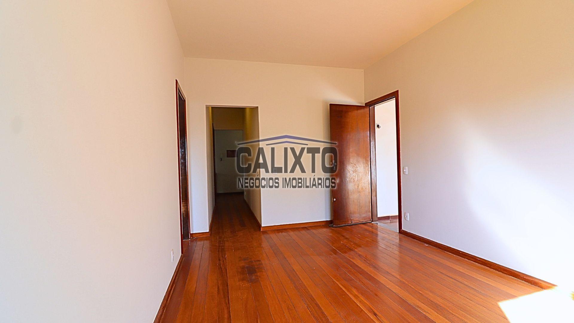 SOBRADO BAIRRO SANTA MONICA