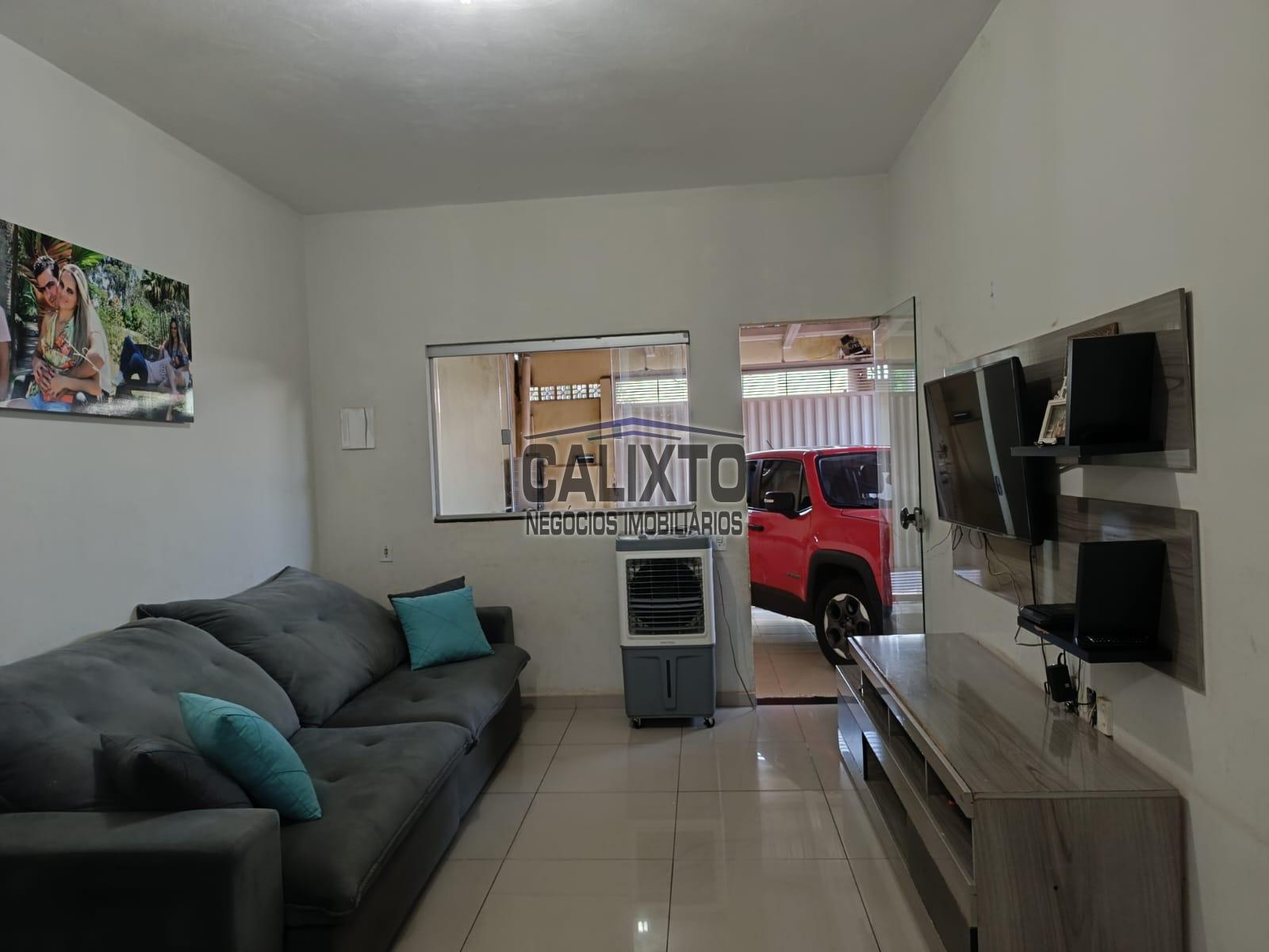 CASA BAIRRO JARDIM BRASILIA