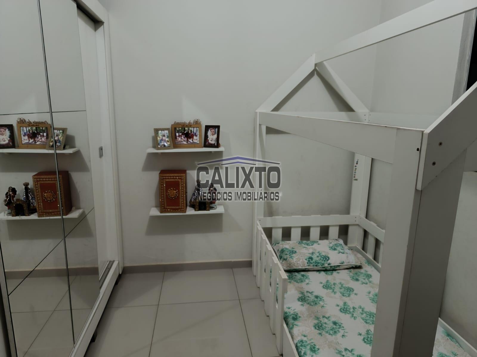 CASA BAIRRO JARDIM BRASILIA