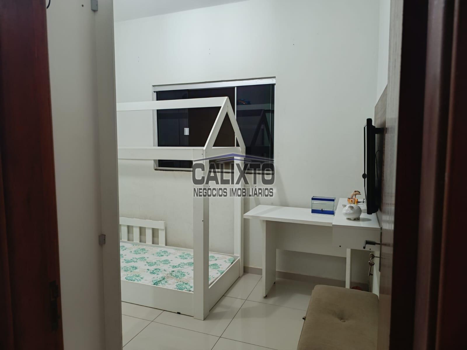 CASA BAIRRO JARDIM BRASILIA