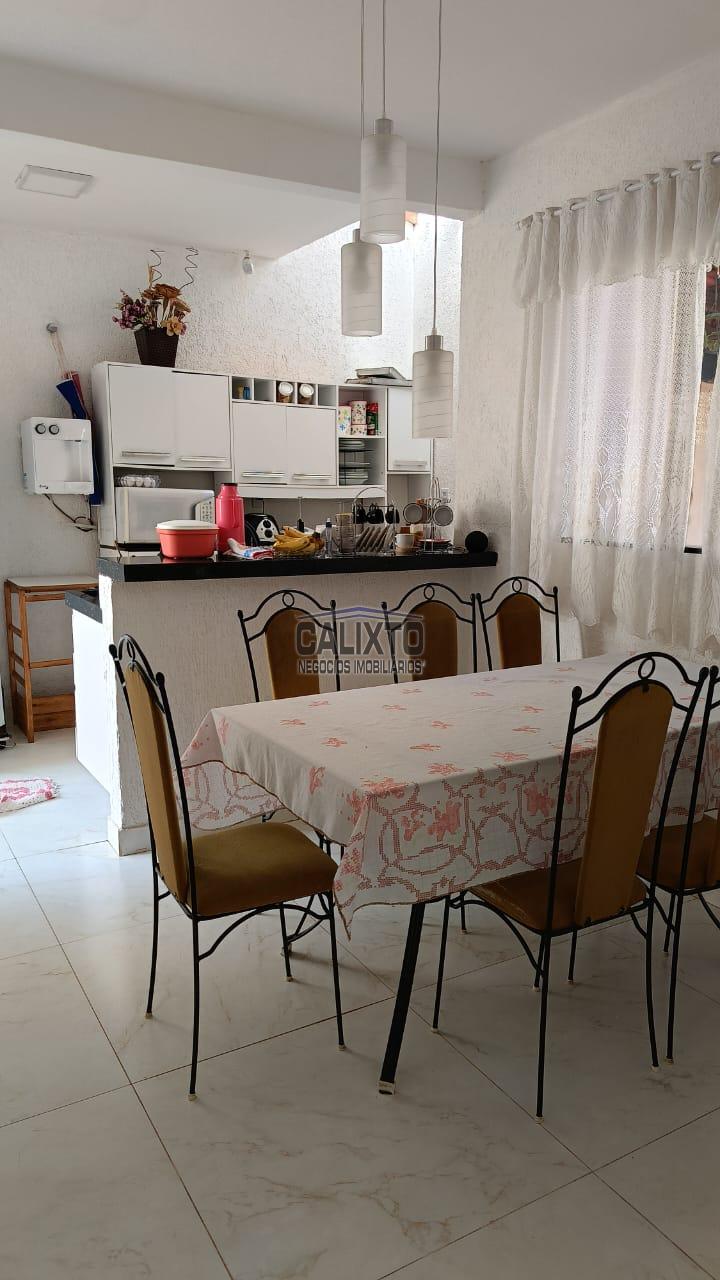 CASA BAIRRO SANTA LUZIA