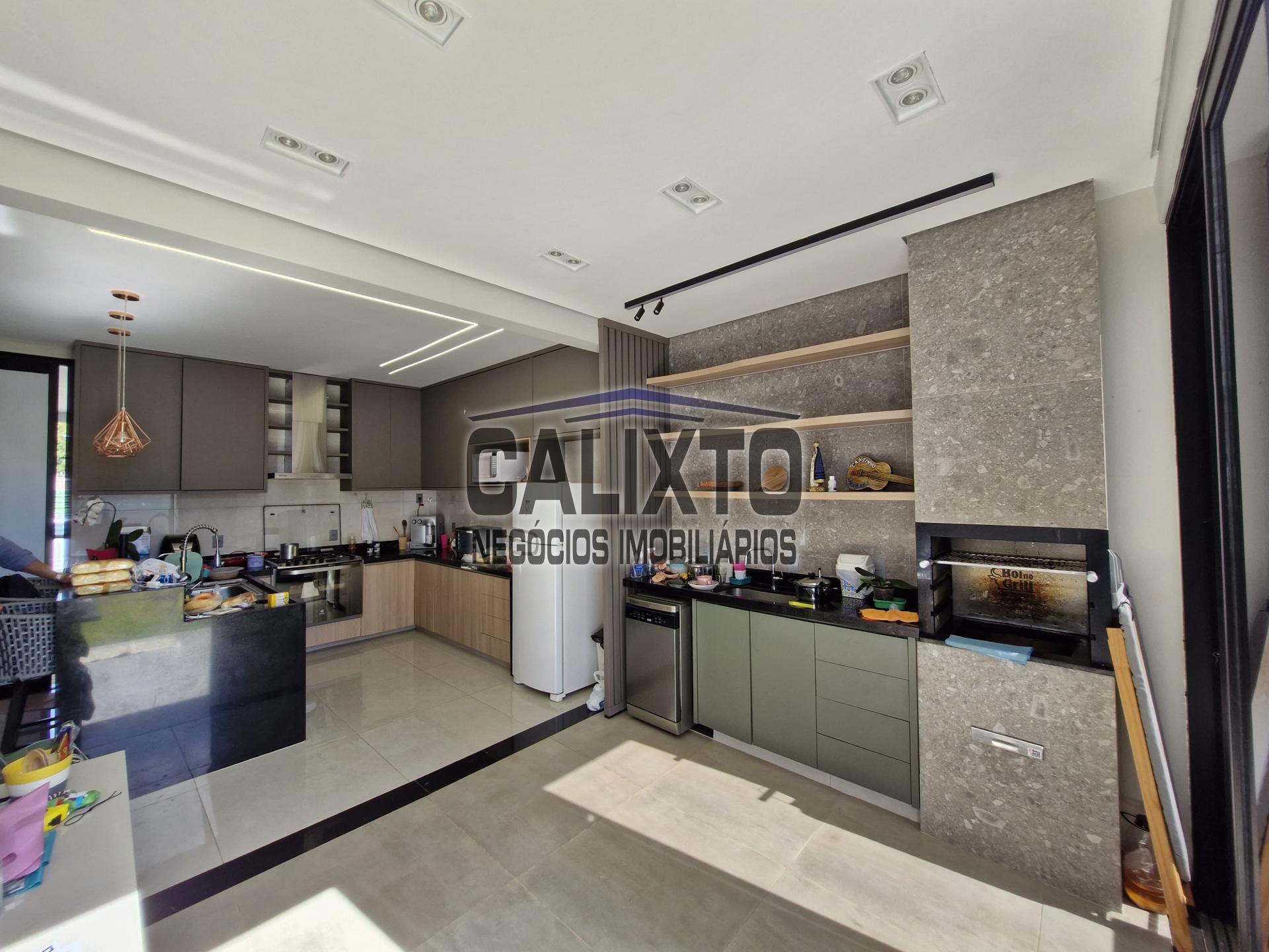 CASA CONDOMINIO RAROS