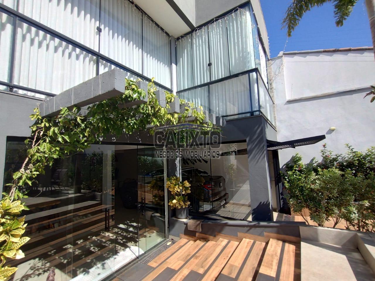 CASA BAIRRO CIDADE JARDIM