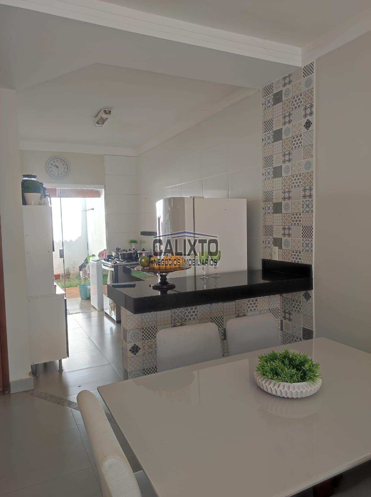 CASA BAIRRO NEW GOLDEN VILLE