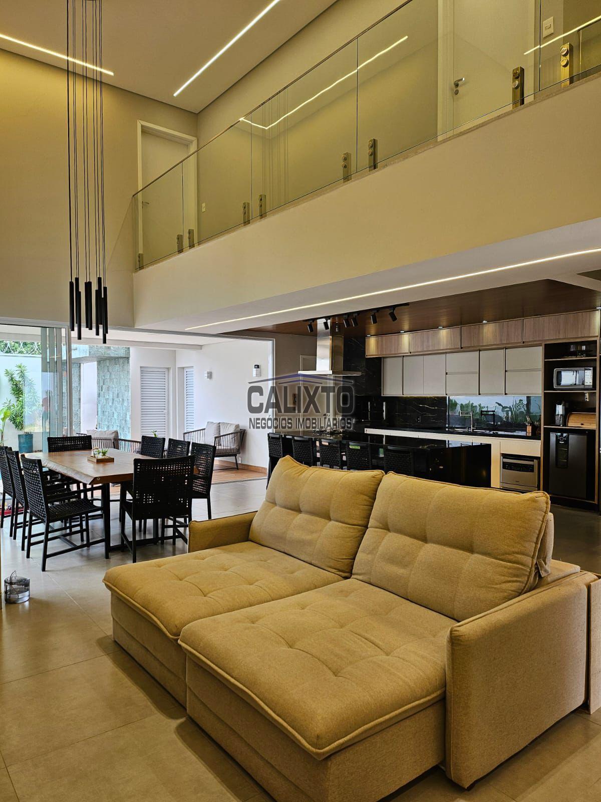 CASA CONDOMINIO RAROS