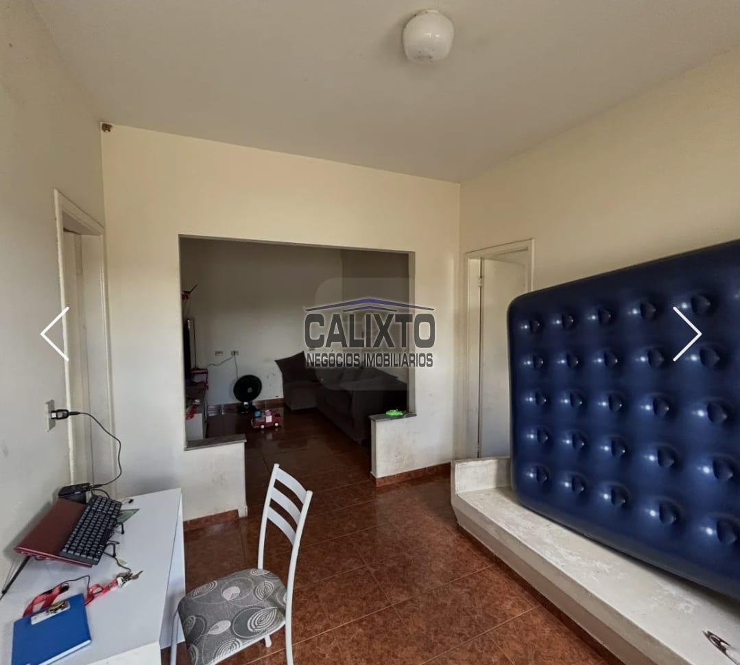 CASA BAIRRO OSVALDO REZENDE