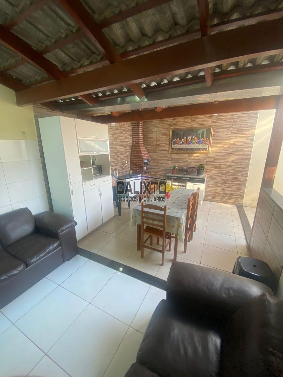 CASA EM CONDOMINIO BAIRRO MINAS GERAIS