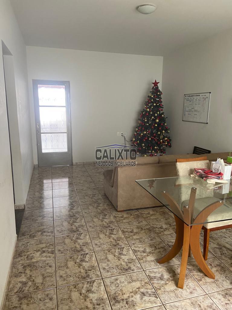 CASA BAIRRO TIBERY