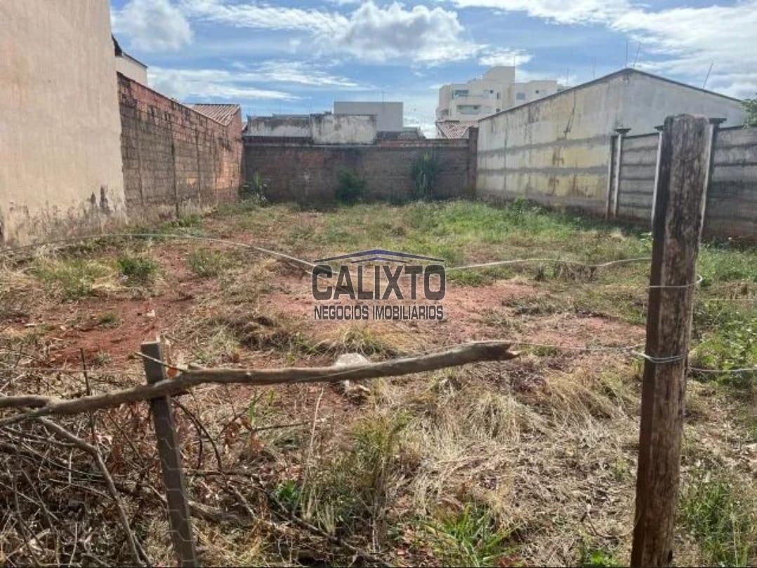 TERRENO BAIRRO SANTA MONICA
