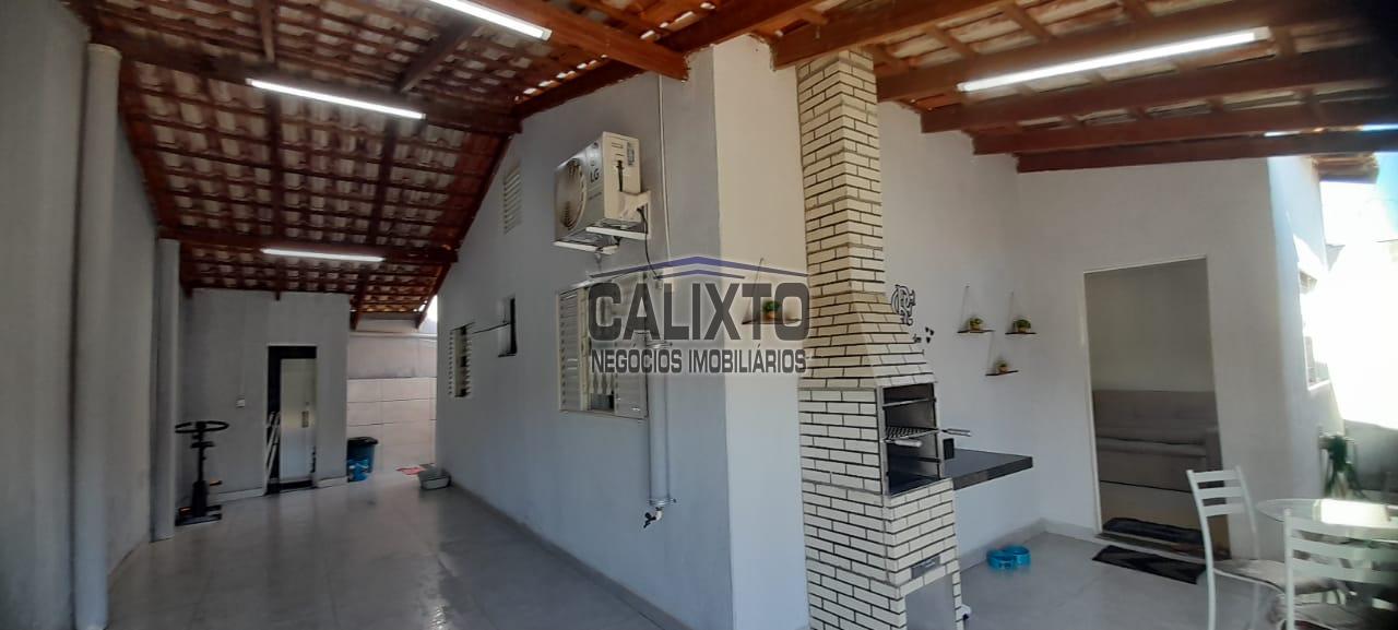 CASA BAIRRO SANTO ANTONIO