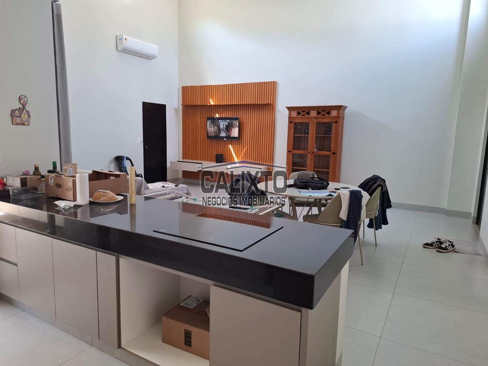 CASA BAIRRO VIGILATO PEREIRA