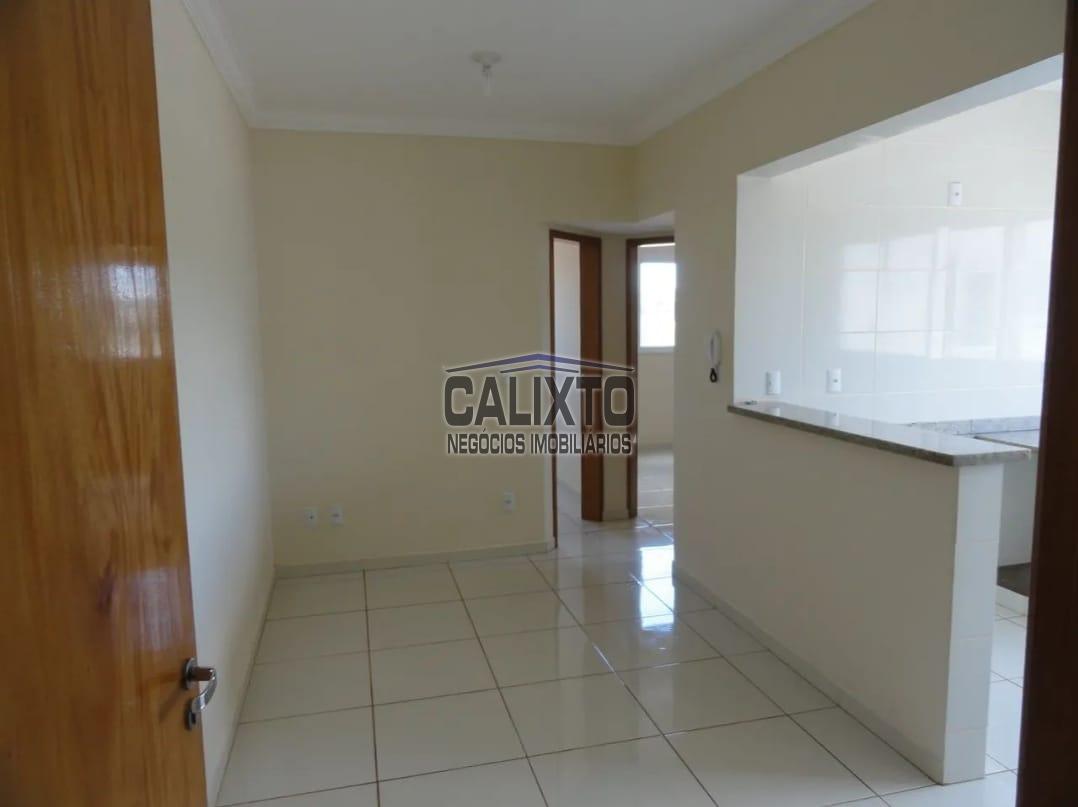 APARTAMENTO BAIRRO SANTA MONICA