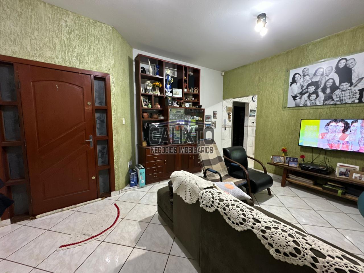 CASA BAIRRO CUSTODIO PEREIRA