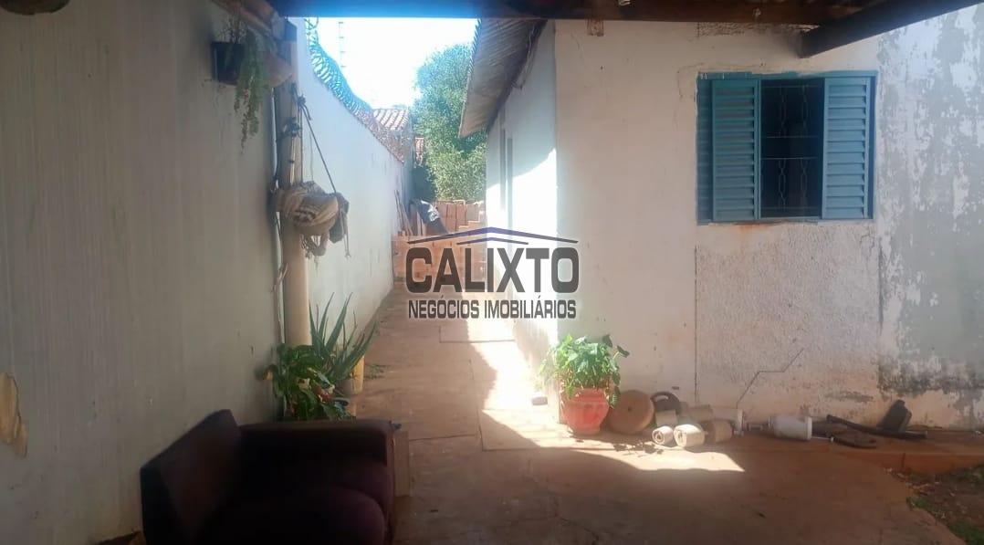 CASA BAIRRO LUIZOTE DE FREITAS