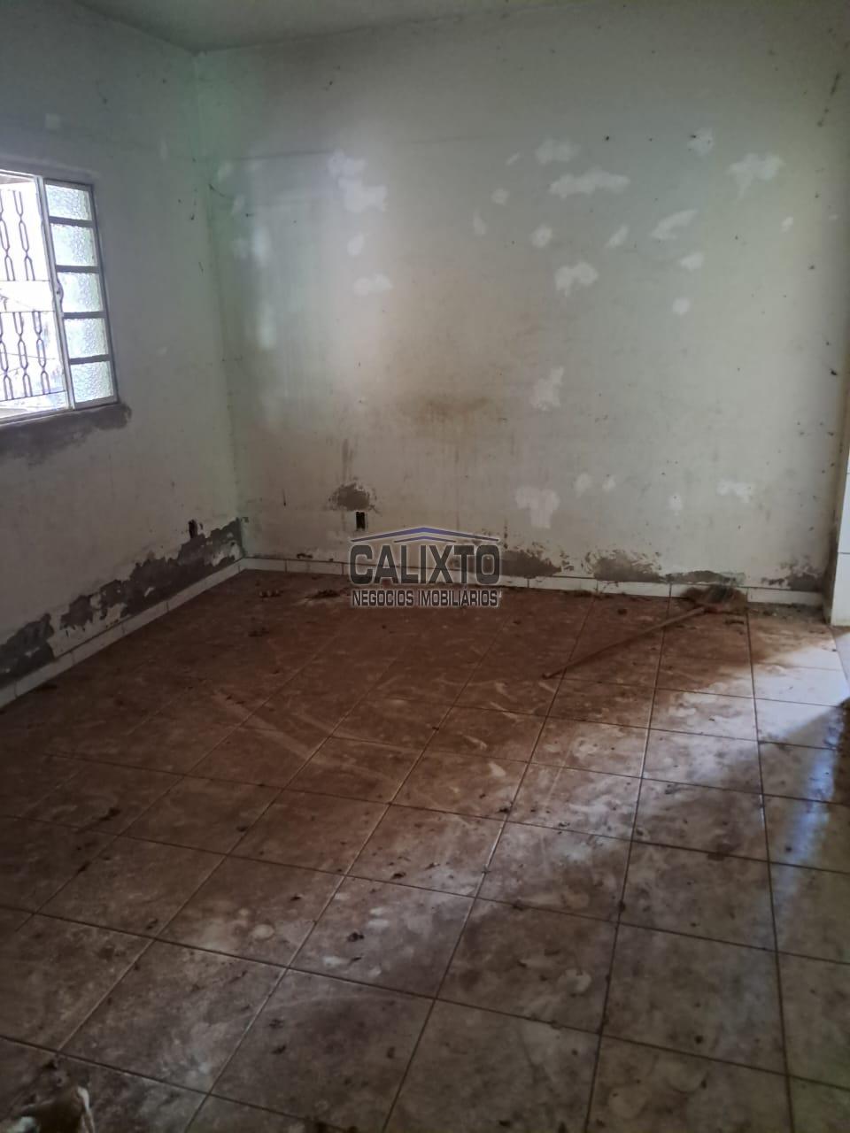 CASA BAIRRO SANTA LUZIA
